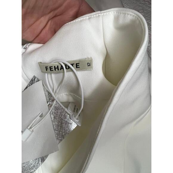 Fehaute White V-Neck Sleeveless Rhinestone sophisticated chic. Old Money - Picture 13 of 15